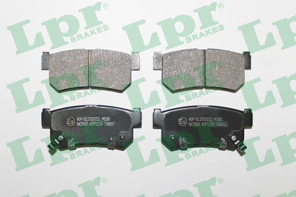 Jeu de 4 plaquettes de frein arrière LPR 05P1210 - OtoParts.ma