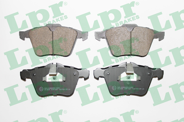 Jeu de 4 plaquettes de frein avant LPR 05P1587