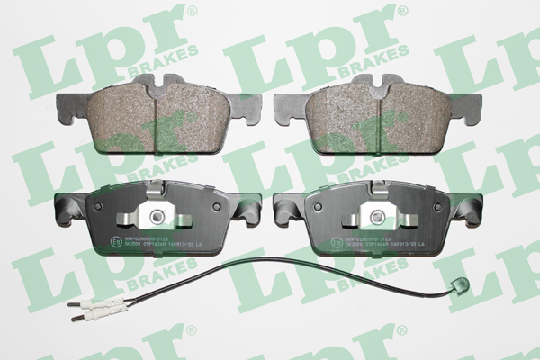Jeu de 4 plaquettes de frein avant LPR 05P1626A
