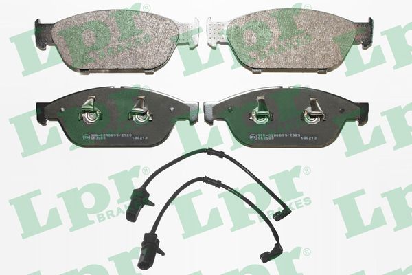Jeu de 4 plaquettes de frein avant LPR 05P1743A